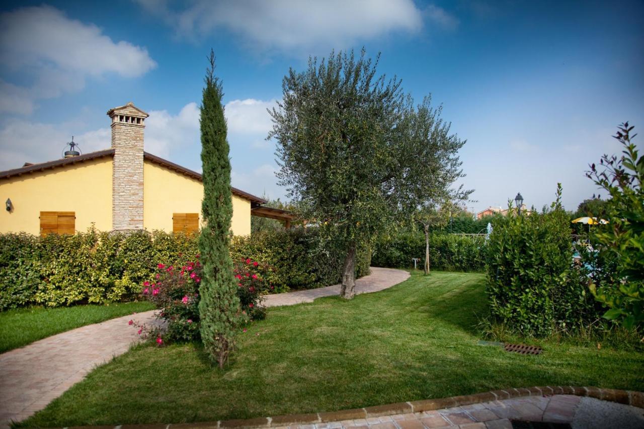 Valle Del Metauro Country House Bed & Breakfast Montemaggiore al Metauro Exterior photo